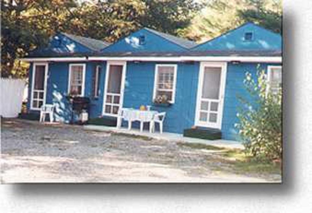 Homestead Motel And Cottages Ellsworth Exterior photo